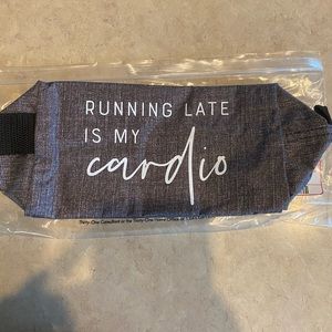 BRAND NEW THIRTY ONE LETS GO POUCH SET